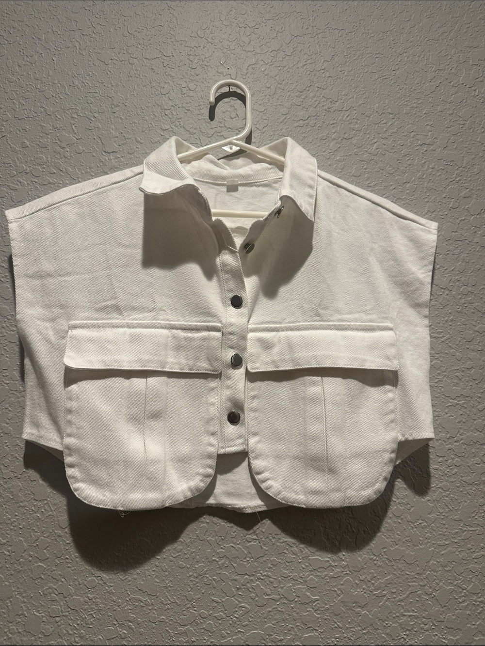 Girls' White Button-Front Crop Shirt with Utility Pockets